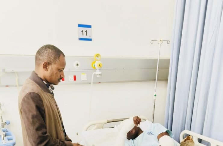 Babu Owino paying a visit to victims of the Embakasi gas explosion.